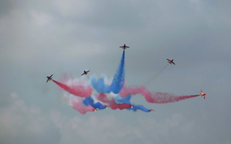 Dunsfold W&W RAF Red Arrows 2 S5 Pro