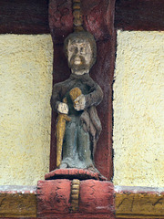 Dinan 2014 – Wooden ﬁgurines on the Rue de l'Horloge