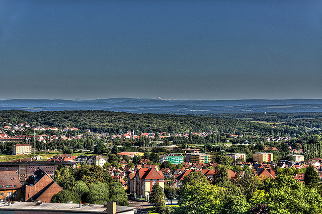 BELFORT: Vue des alpes depuis la 19' étage de la tour Madrid.