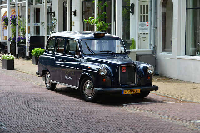 1991 London Taxi Cab