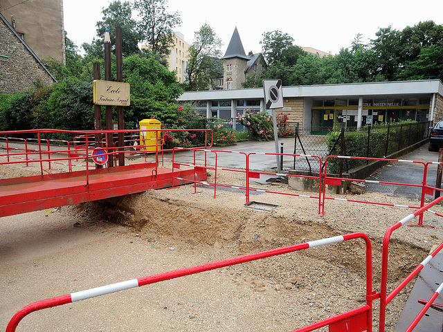 BESANCON: Travaux du tram 2013.06.24 - 04.