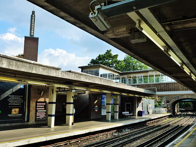 osterley station, hounslow, london