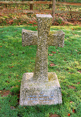 Frostenden Churchyard. Hickling Memorial (4)