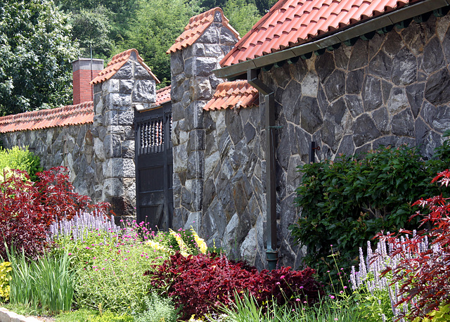 Garden wall, Biltmore