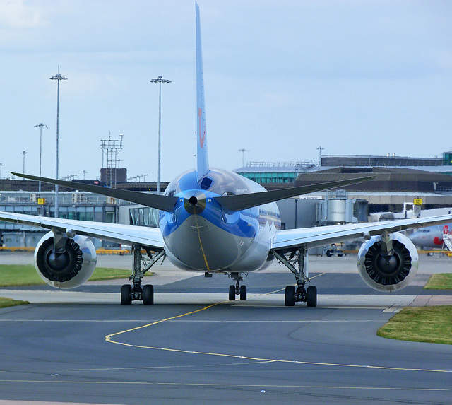 Dreamliner rear Dreamliner rear