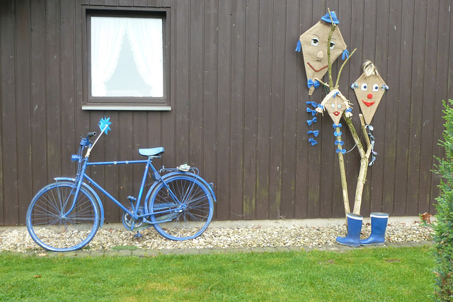 Blaues Fahrrad - blaue Stiefel - freundliche Drachen - blua biciklo - bluaj botoj - afablaj kajtoj
