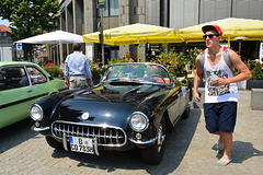 Leipzig 2013 – Old car and young man