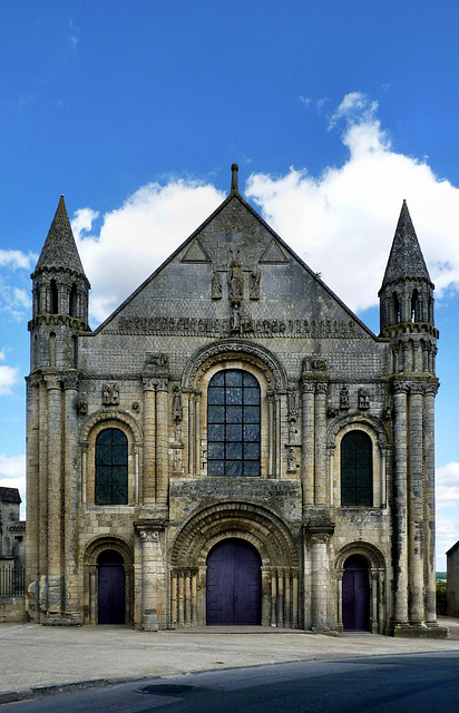 Saint-Jouin-de-Marnes - Abbey Church