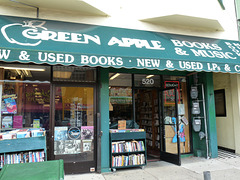 Green Apple Bookstore