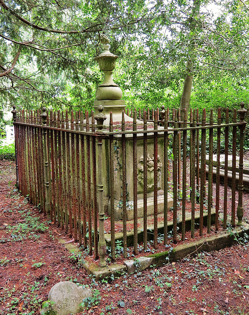 st.andrew, totteridge, barnet