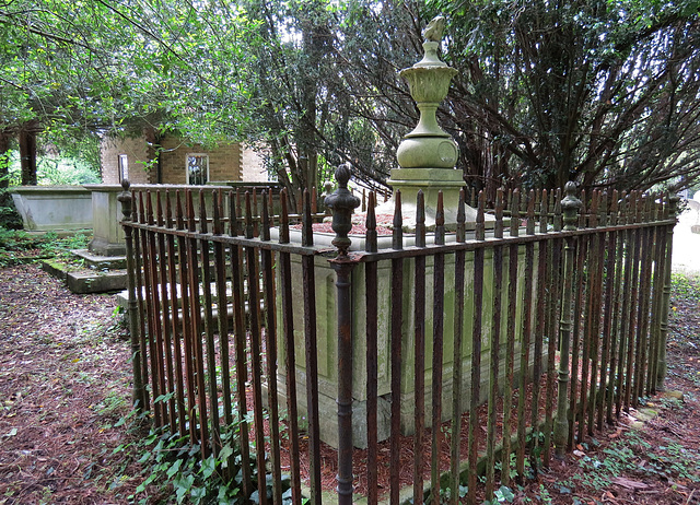 st.andrew, totteridge, barnet