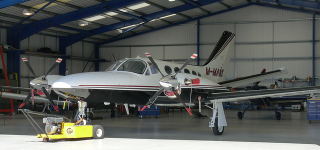 Cessna 425 Conquest 1 M-MANX