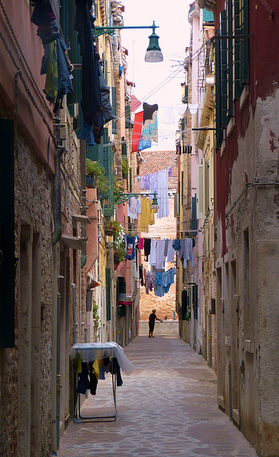 ...j'adore ces rues colorées....