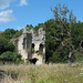 Vestiges d'une tour du château de Pranzac