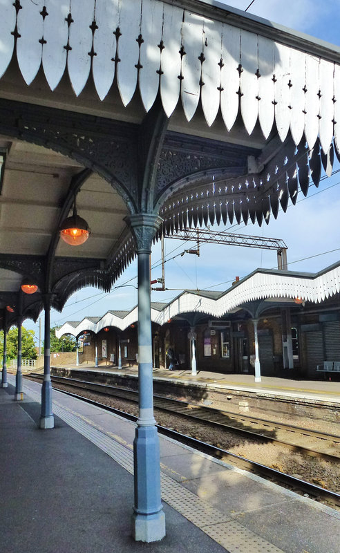 edmonton green station, london