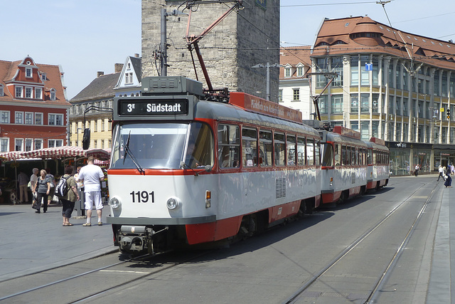Halle (Saale) 2013 – Trams 1191 and 1183 towing carriage 180