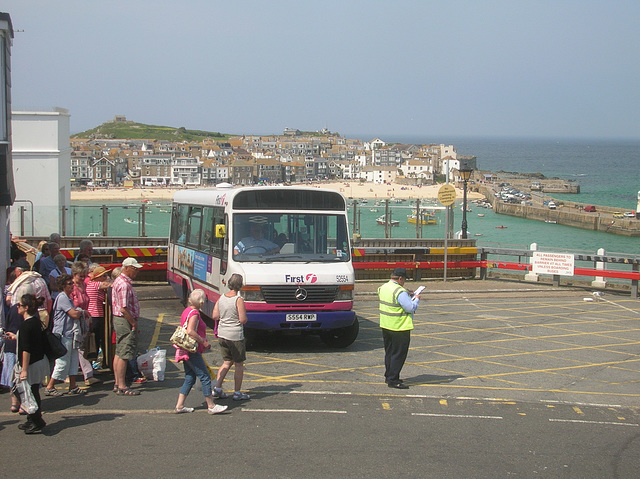 DSCN0901 First Devon and Cornwall S554 RWP in St. Ives - 7 Jun 2013