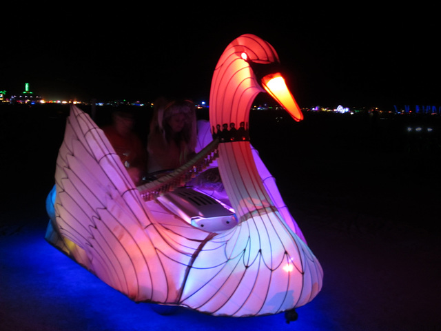 Swan Art Car (1846)