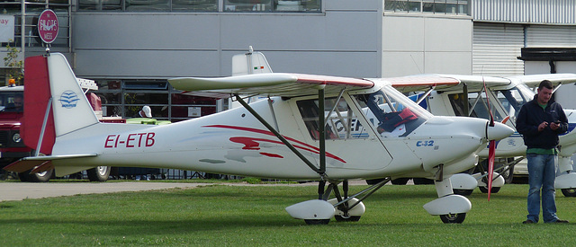 Ikarus C42B EI-ETB