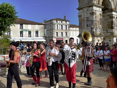 Saintes - La Fanfare A la Gueule du Ch'vaL