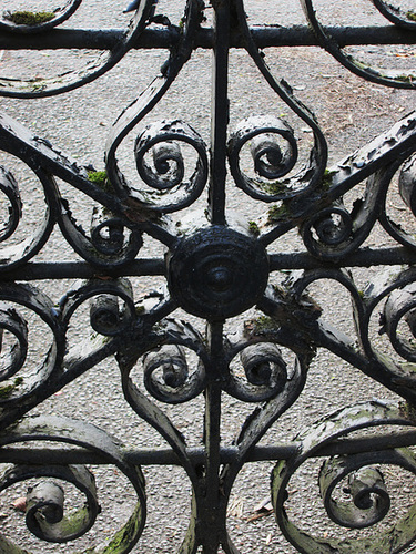 Gate