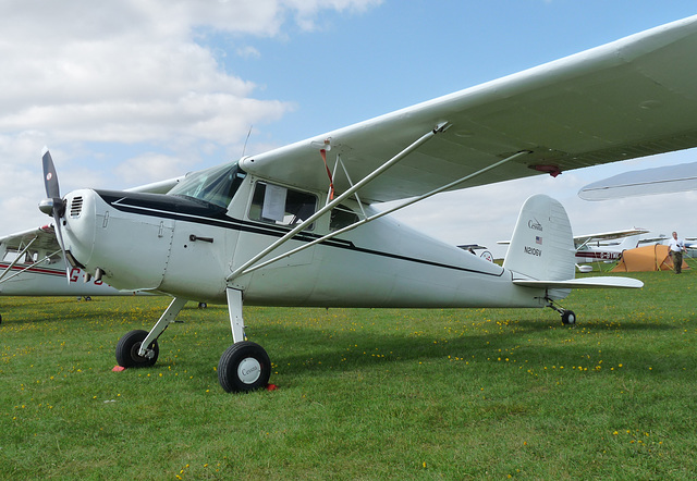 Cessna 120 N2106V