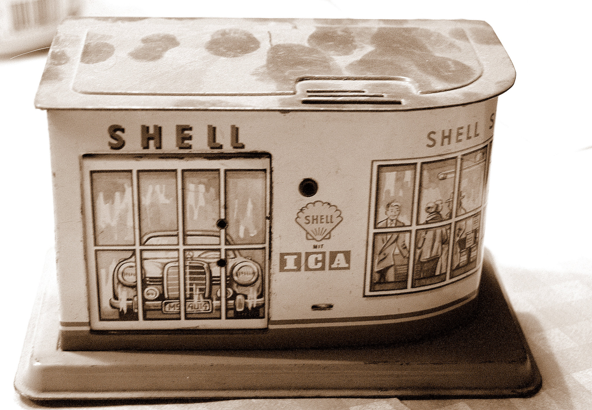 Shell - benzinujo (Shelltankstelle)