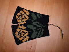 Wrist warmers Yellow rose