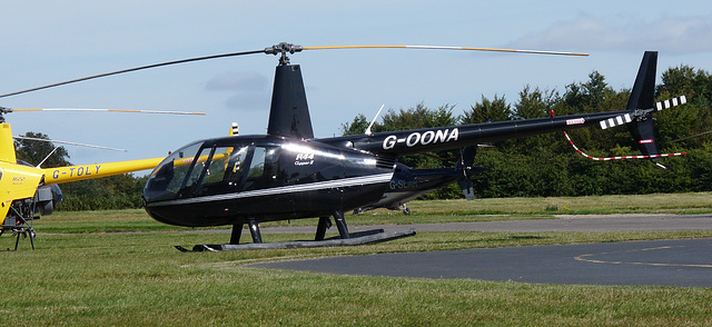 Robinson R44 Clipper II G-OONA