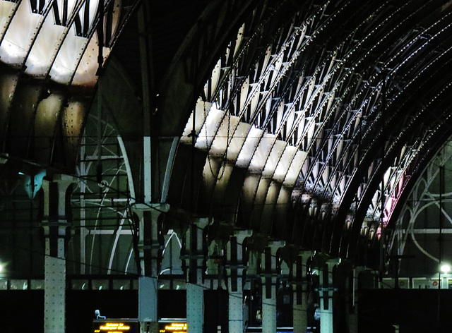 paddington station, london