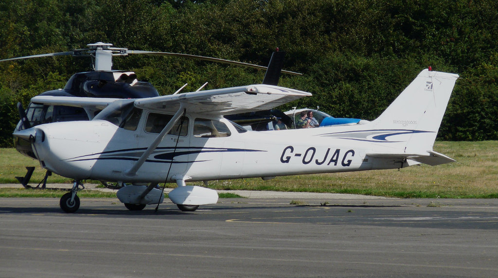 Cessna 172S Skyhawk G-OJAG