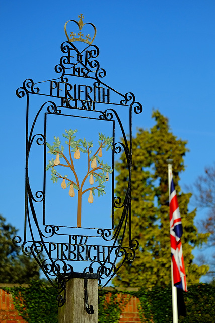 Pirbright Autumn 2013 Fuji X-E1 village sign