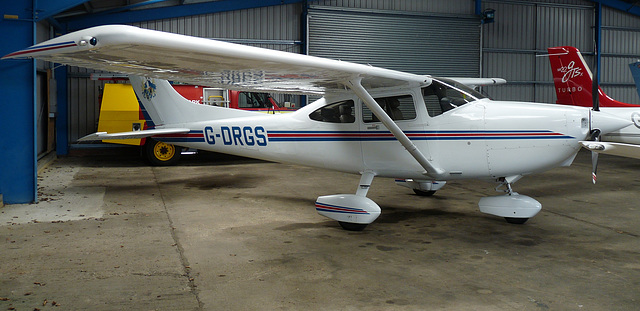 Cessna 182S Skylane G-DRGS