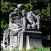 Linke Skulptur ("Wissenschaftler") vor Hanseatisches Oberlandesgericht (Hamburg)