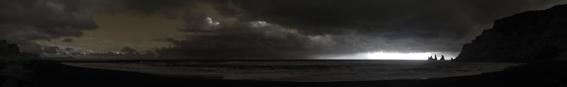 Reynisdrangar Pano