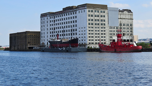 royal victoria dock, millenium mills   (3)