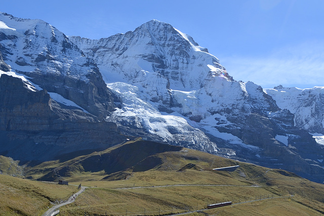 La station du Jungfraujoch (3471 m. alt)...voir les trois notes...