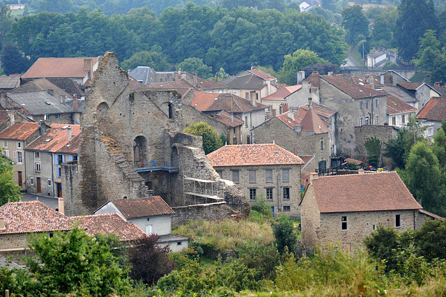 Ruines du château de Chalus-Maulmont