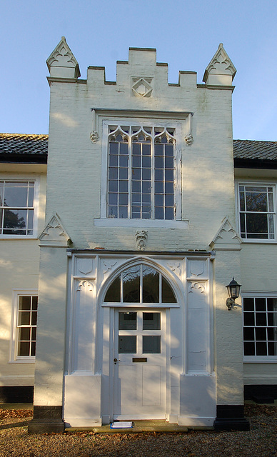 Wrentham Hall. Entrance facade. Porch (1)