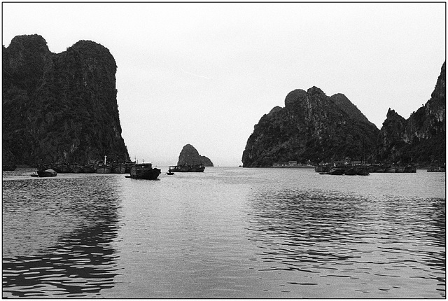 Ha Long .