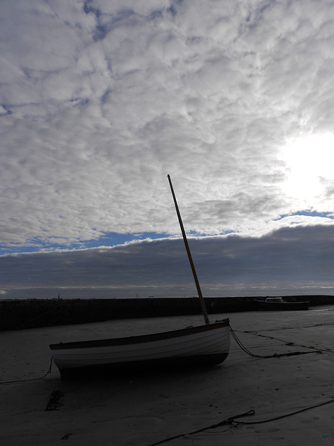 la barque à contre jour