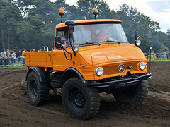 Oldtimerfestival Ravels 2013 – Unimog