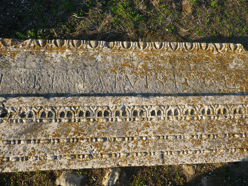 Oescus : Fragments de l'architrave 3