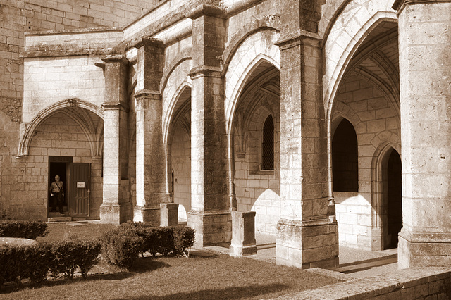 Cloître de l'abbaye de Brantôme