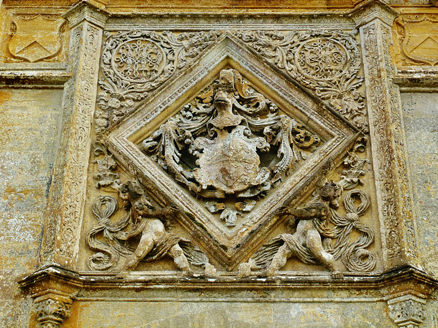 montacute house, somerset, c16,the clifton maybank porch of c.1535 retains the arms of sir john horsey and his wife edith phelips, and has a very similar design to the achievement on sir john's tomb a