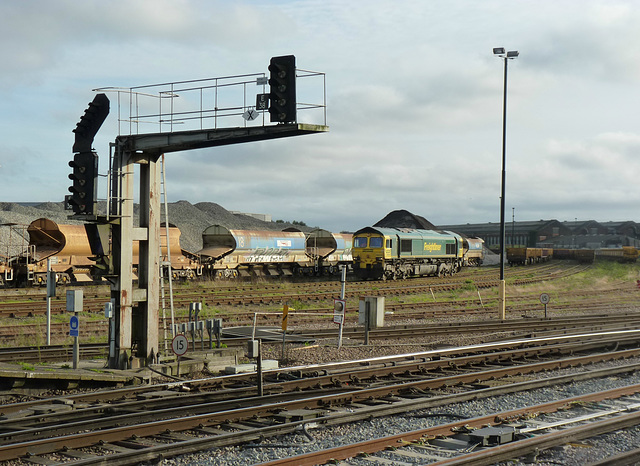 66514 at Eastleigh - 24 October 2013