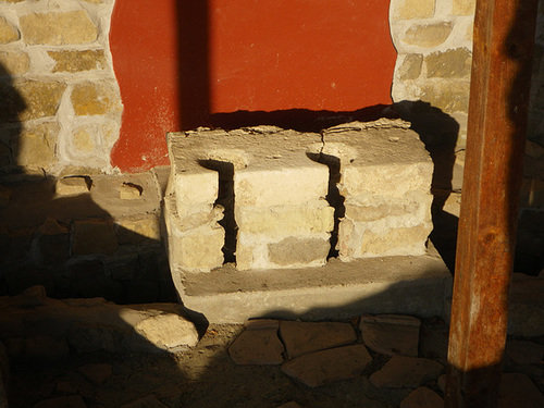 Novae : siège des latrines.