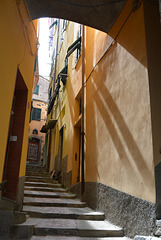 ruelle et ombres à Vernazza