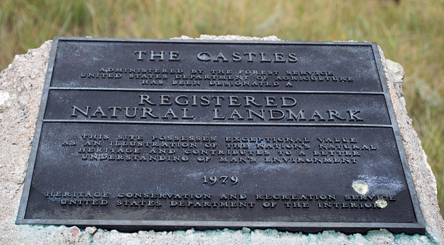 Slim Buttes, SD Castles  (0400)