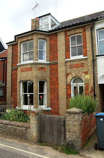 Fern Cottage. Fair View and Beach Cottage. The Stret. Walberswick (3)